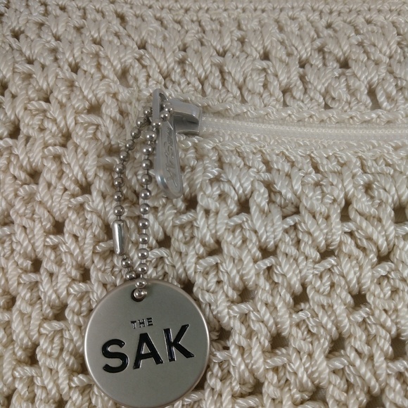 The SAC handbag Pre-owned but looks brand new! - Picture 5 of 8